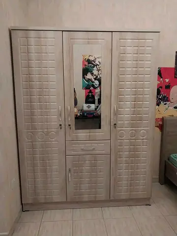 3door wardrobe brand new available