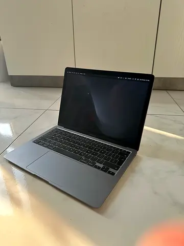 Apple MacBook Air M1