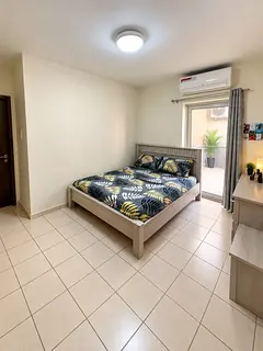 🏠 Master Bedroom / Convertible Hall Available – Indian Vegetarian/Eggitarian Only - Family room