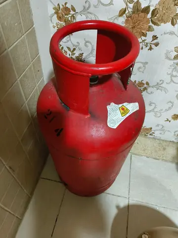 Used Red LPG Gas Cylinder (Full Size) - Good Condition
