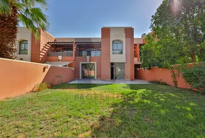 Spacious 5BD Villa |Private Garden |Community View