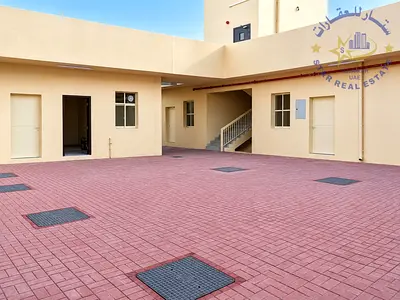 للإيجار | سكن عمال – منطقة دبا الصناعية، دبا الفجيرة – 30 غرفة + 25 حمام + 2مطبخ +2 غرفة طعام – شامل الفرش