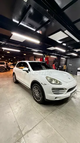 Porsche Cayenne 2013 Standard GCC Specs