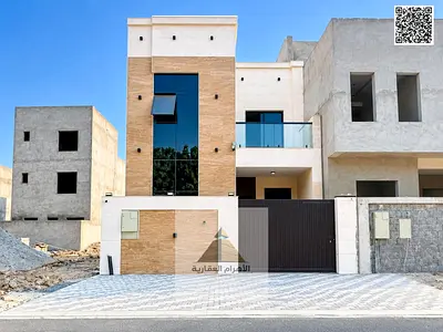 للبيع تاون هاوس قريب الشارع الرئيسي تملك حر لجميع الجنسيات بسعر قابل للتفاوض