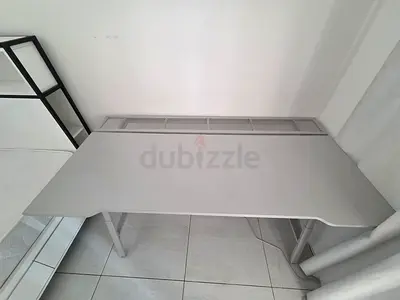 Study Ikea desk in good condition — minimal modern design.  SIZE 180×80 ( New one 780)