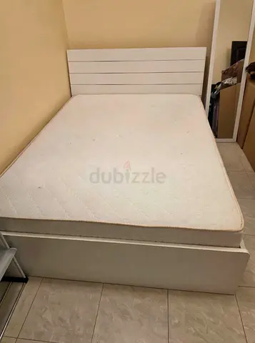 Homebox White single bed frame with mattress - good condition