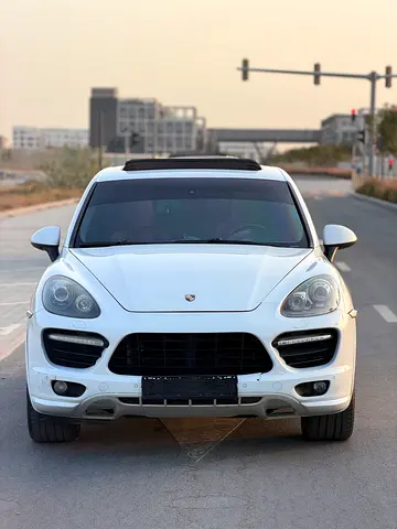 Porsche Cayenne GTS 2014 GCC Specs