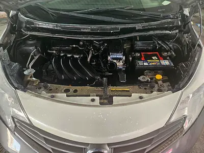 2015 Nissan VERSA 照片 2