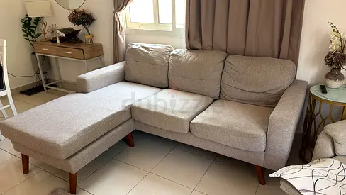 Light grey 3-seater L-shaped sofa with chaise - good condition