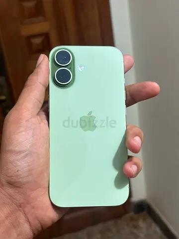 Apple iPhone 17 256gb (sage) - Good Condition