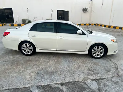 2011 Toyota AVALON 照片 4