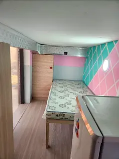 Partition Room available for ladies near Emirates tower metrostation