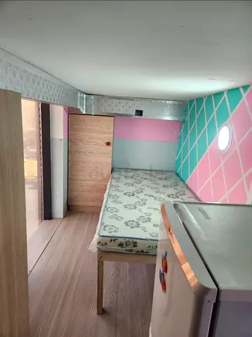 Partition Room available for ladies near Emirates tower metrostation