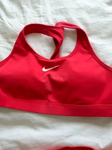 NIKE SET ORIGINAL AND IN GOOD STATE