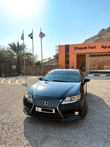 2015 Lexus ES 250 - Excellent Condition - American Specs