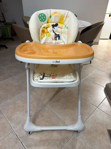 Jikel baby high chair - adjustable feeding chair in good condition