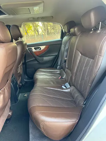 2015 Infiniti QX70 照片 17