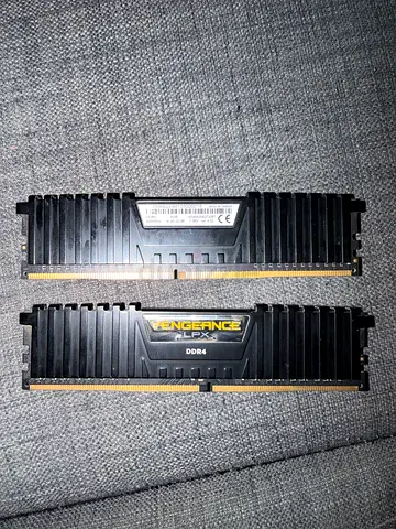 Corsair Vengeance DDR4 2x8GB RAM sticks (black heatsink)