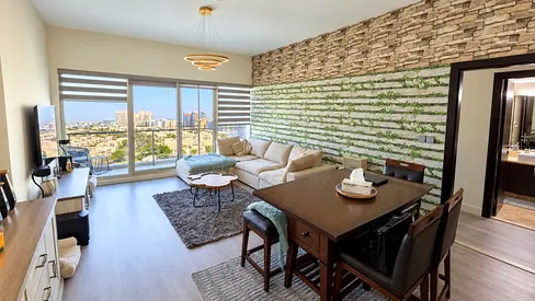Furnished 1BR Apartment Vacant | City & Park Views