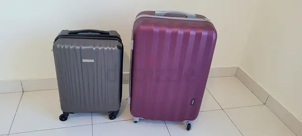 Set of 2 hard-shell suitcases (carry-on + medium) - good condition