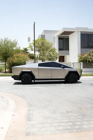 2026 Tesla CYBERTRUCK 照片 3