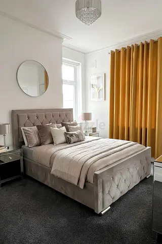 New stylish comfortable 160 *200 queen size bed