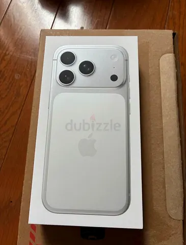 Iphone 17 Pro 256 GB TDRA Silver Sealed Pack
