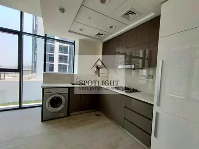 Corner 1BR Apartment | Balcony | Prime Location