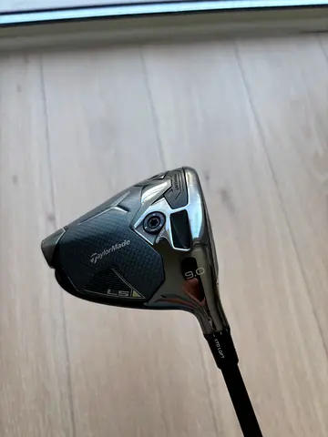 Taylormade Qi35 Driver Perfect Condition