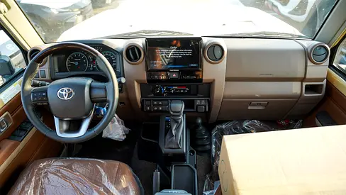 صورة مصغرة 13 لـ 2026 Toyota LAND CRUISER 70 SERIES