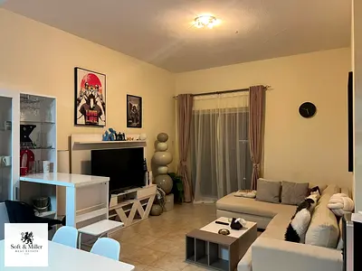 Furnished/Ready to Move In/6 Cheques