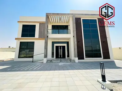 ELEGANT | HIGH-END | SERVANT BLOCK | GARDEN AREA