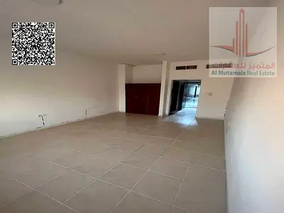 🔥 Studio for Annual Rent in Al Majarra, Sharjah | Spacious Semi-Separate Kitchen | Khalid Lake & Sharjah Corniche View | AED 19,000 🔥