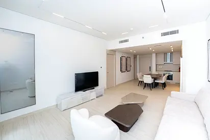 BRAND NEW ONE BEDROOM VERY HUGE SPACE IN THE HEART OF DUBAI NEXT TO GOLBAL VILLAGE AL SAFA 1