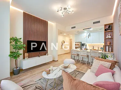 Fully Furnished | Flexible Cheques | Big Layout