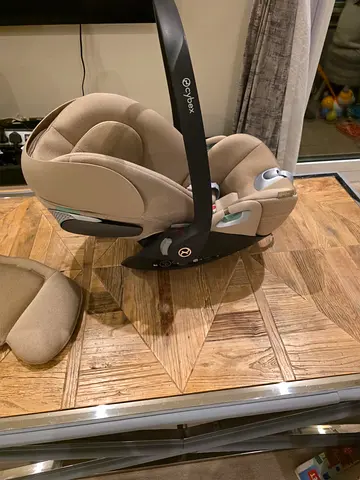 Cybex Cloud T i-Size Infant Car Seat - Beige, Excellent Condition