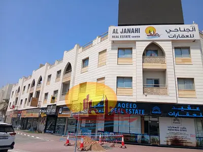 محل تجاري للإيجار السنوي في بناية سكنية مميزة – المويهات 2