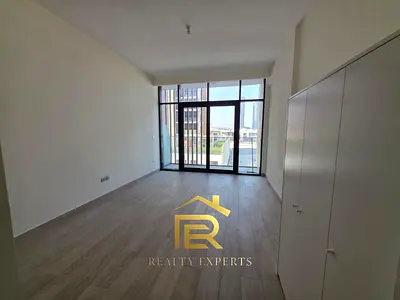 استوديو ميدان | عزيزي ريفييرا 6 | شرفة مطلة على المدينة