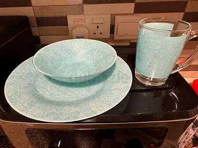 Set of plates / bowls / mugs (blue)