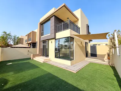 Camel Track | Corner Unit | Landscaped