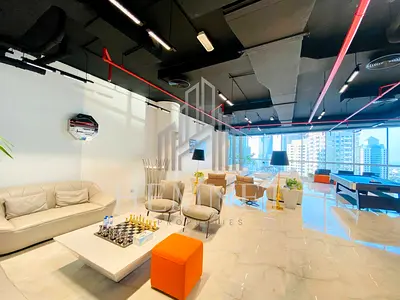 Combined Office | High Floor | 4 Parking Spaces