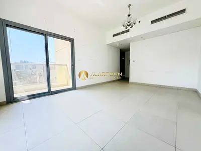 Spacious 3BR+Store |City & Street View | Prime Location