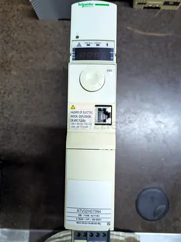 Schneider Electric Altivar ATV32 Variable Frequency Drive (VFD) - Used