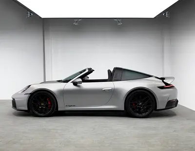 صورة 2 لـ 2025 Porsche 911