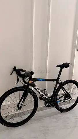 Felt road bike - lightweight full carbon (frame + saddle + rims + brakes) 11 speed M size