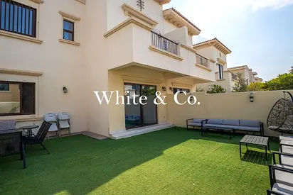 UPGRADED | LANDSCAPED GARDEN | MAIDS ROOM