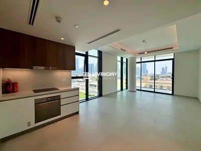 Villas and Jumeirah View | Bright | City Walk