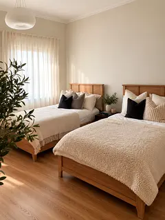 ✨ ONE FEMALE FLATMATE WANTED – BEAUTIFULLY RENOVATED & FULLY FURNISHED APARTMENT ✨