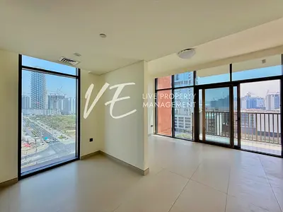 Mid Floor | Corner Unit | Modern Amenities