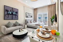 Modern Studio | Pool, Gym & Near Miracle Garden